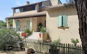 Appartement Avec Grand Jardin Et Parking, Uzes
